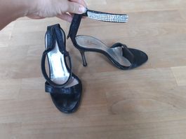 Bata Riemen Sandalen High Heels Zirkonien Swarovski Leder
