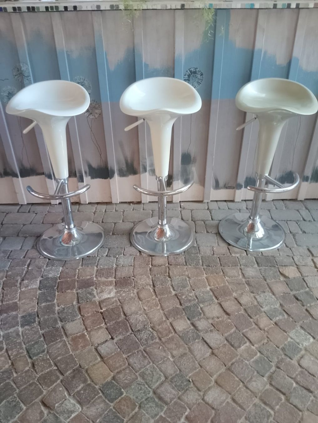 Tabourets: Barhocker 3 Stk. – Défectueux à Mönthal par hammer1302
