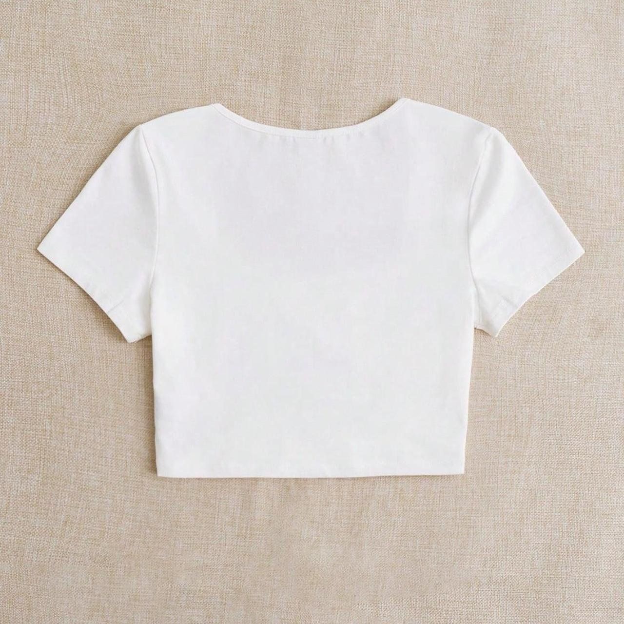 T-shirts: Women's White T-shirt – D'occasion à Zürich par onlyifashion 1