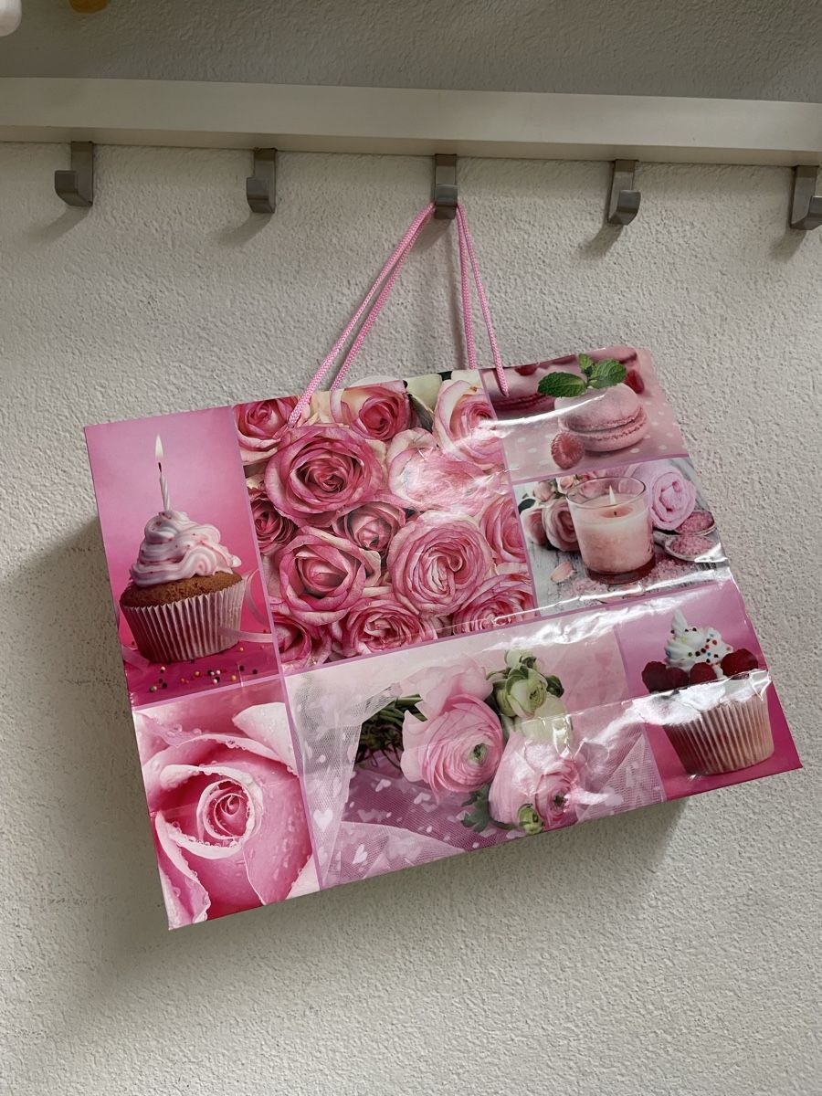 Borse: Geschenktasche rosa Papier – Usato da Nidau venduto da Beritundpan 1