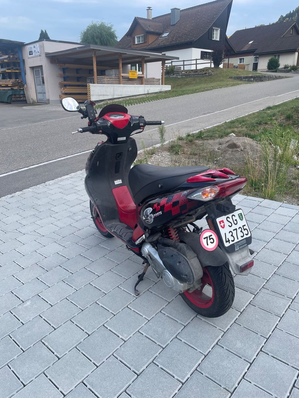 Strada: Motorrad Roller KYMCO Super 9 50 LC – Usato da Brunnadern venduto da kevy1 2