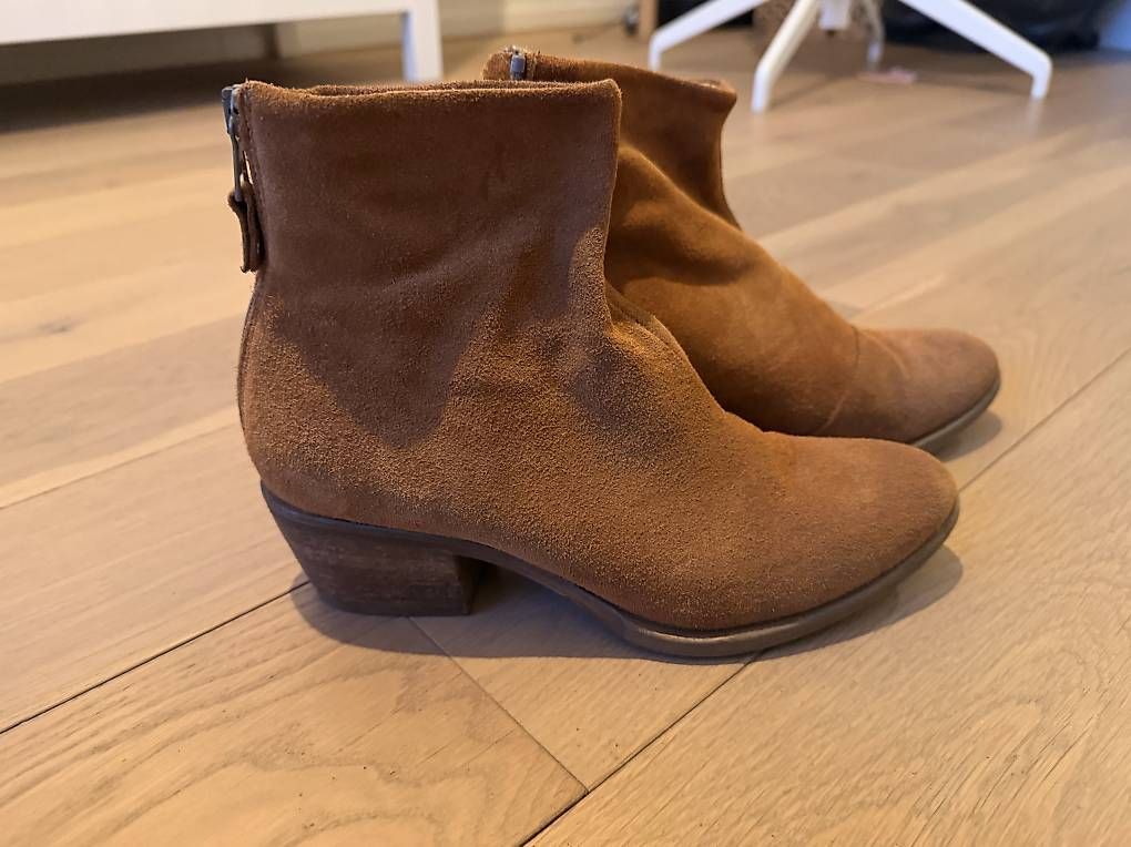 Scarpe da donna: Sehr schöne Wildleder Stiefelette  – Usato da Vogelsang AG venduto da SaRo-67 1