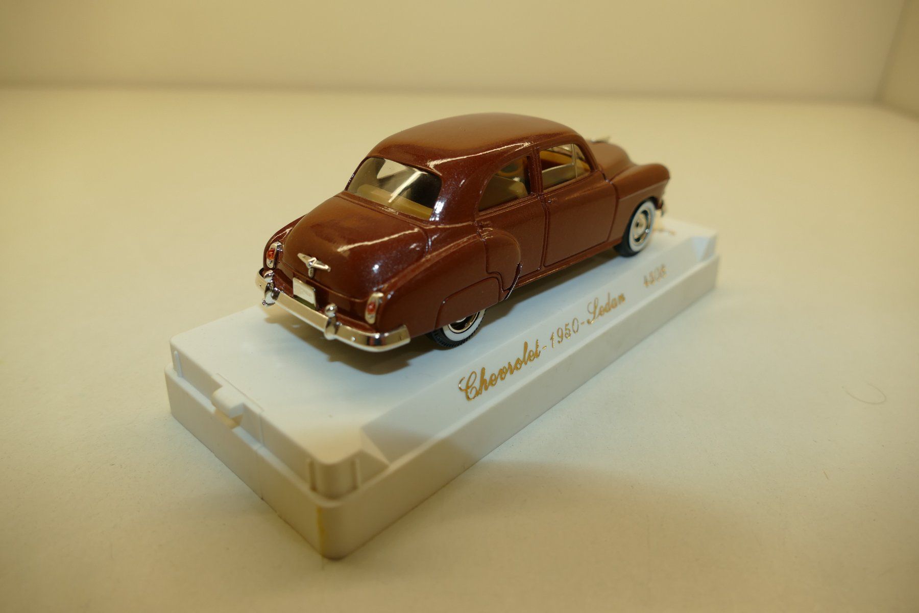 Solido Modellautos: Solido 1:43: Chevrolet Sedan 1950 – Neu (gemäss Beschreibung) aus Niederhasli von rail-duerst 3