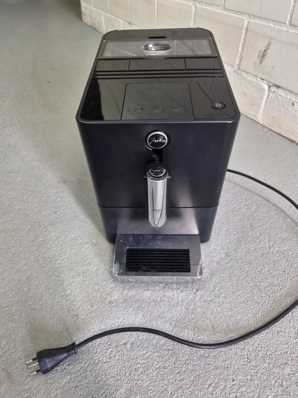 Jura Machines à café & Machines à expresso: Jura ENA Kaffeemaschine Typ 681 – Défectueux à Domat Ems par tchnesa