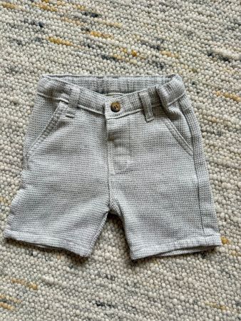 Nanica Baby Shorts grau Waffelstruktur Grösse 86-92 cm