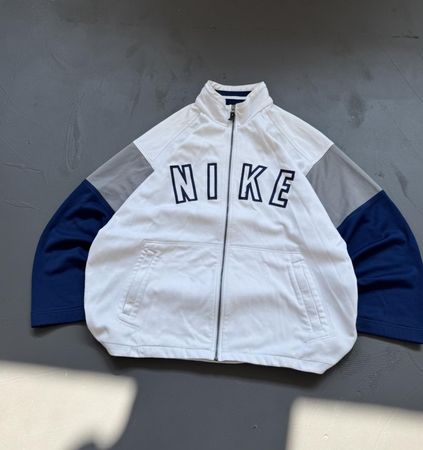 Nike vintage zipper