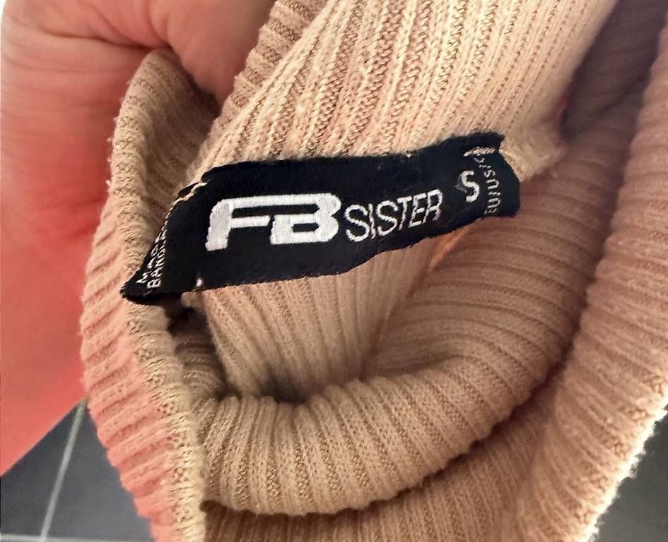 Pullover & Sweatshirts: RIPPSTRICK ROLLKRAGENPULLOVER – Gebraucht aus Affeltrangen von janaleiin 2