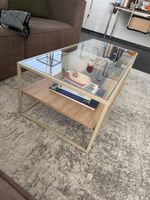 Moderner Couchtisch – Metall & Glas (minimalistisches Design