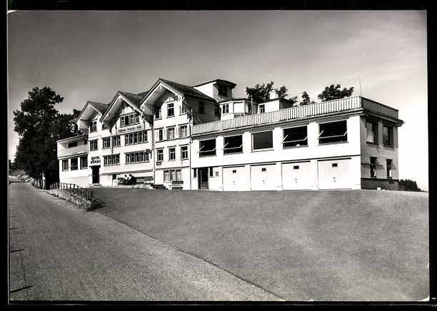 Cartes postales: St. Anton /App., Hotel-Restaurant Rössl – D'occasion à Berlin par bartko-reher