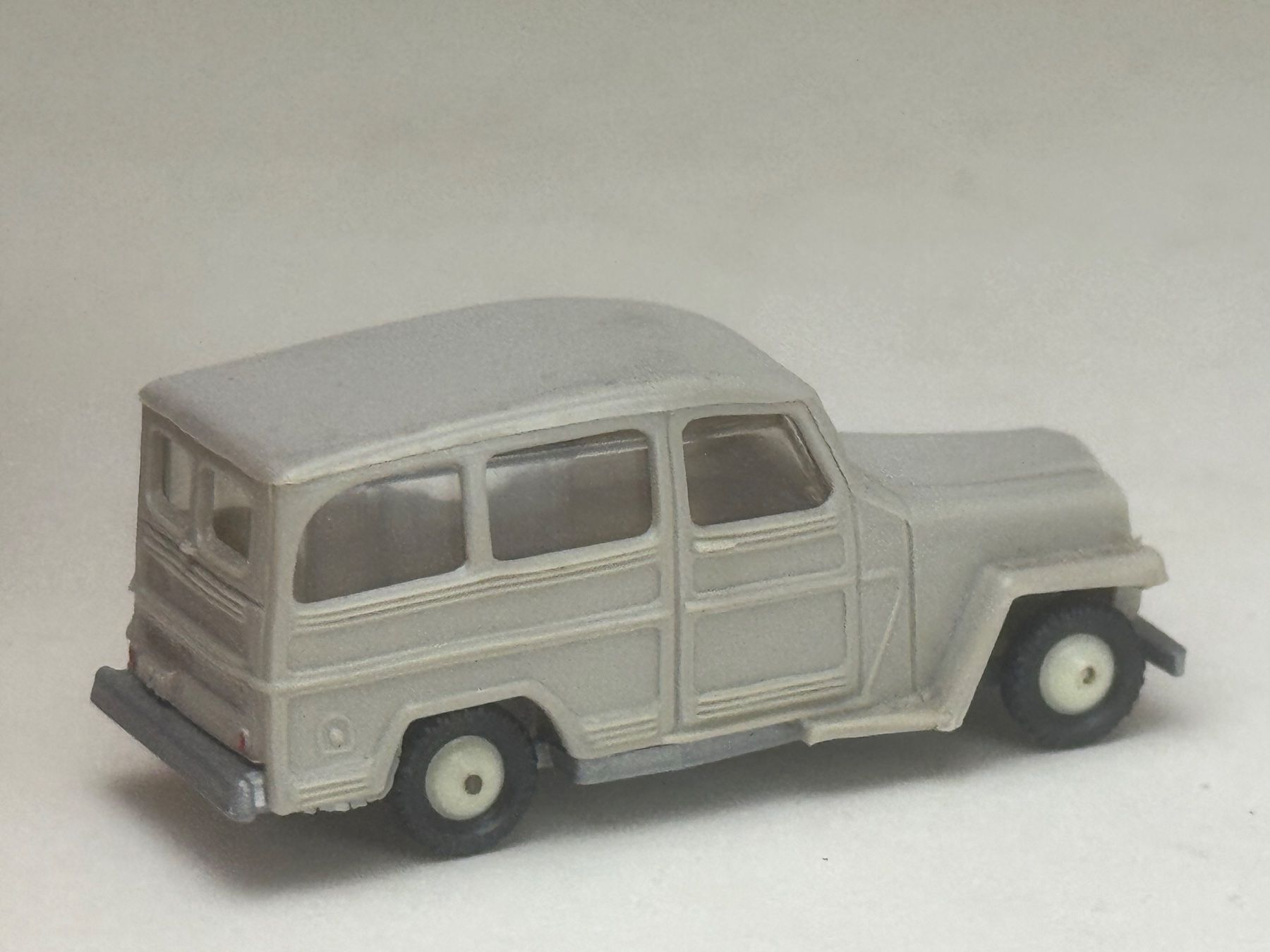 Eko Modellini d'auto: GB1-EKO Jeep Wagon graubeige – Usato da Elm venduto da Wikmtz 1