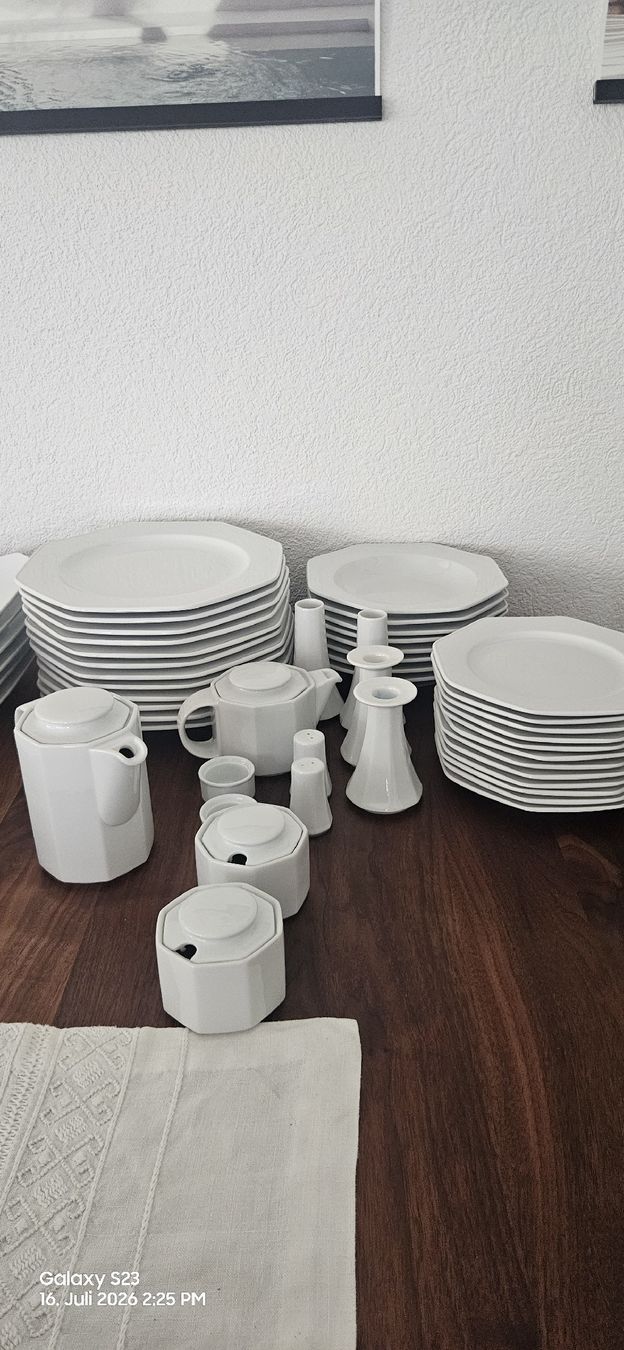 Geschirrsets: Tafel Geschirr/Essgeschirr – Gebraucht aus St Gallen von Nachele