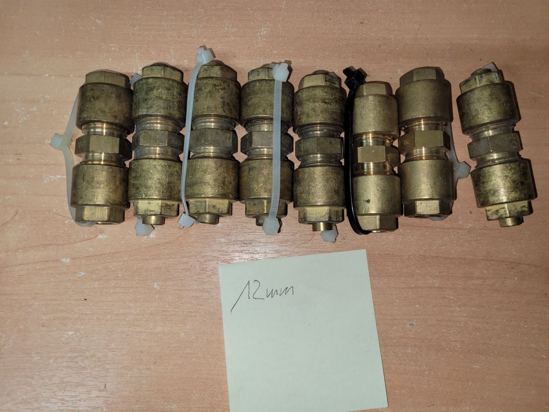 Tutti gli attrezzi: Serto 12mm x 12mm – Nuovo (secondo la descrizione) da Bionnens venduto da Meg011