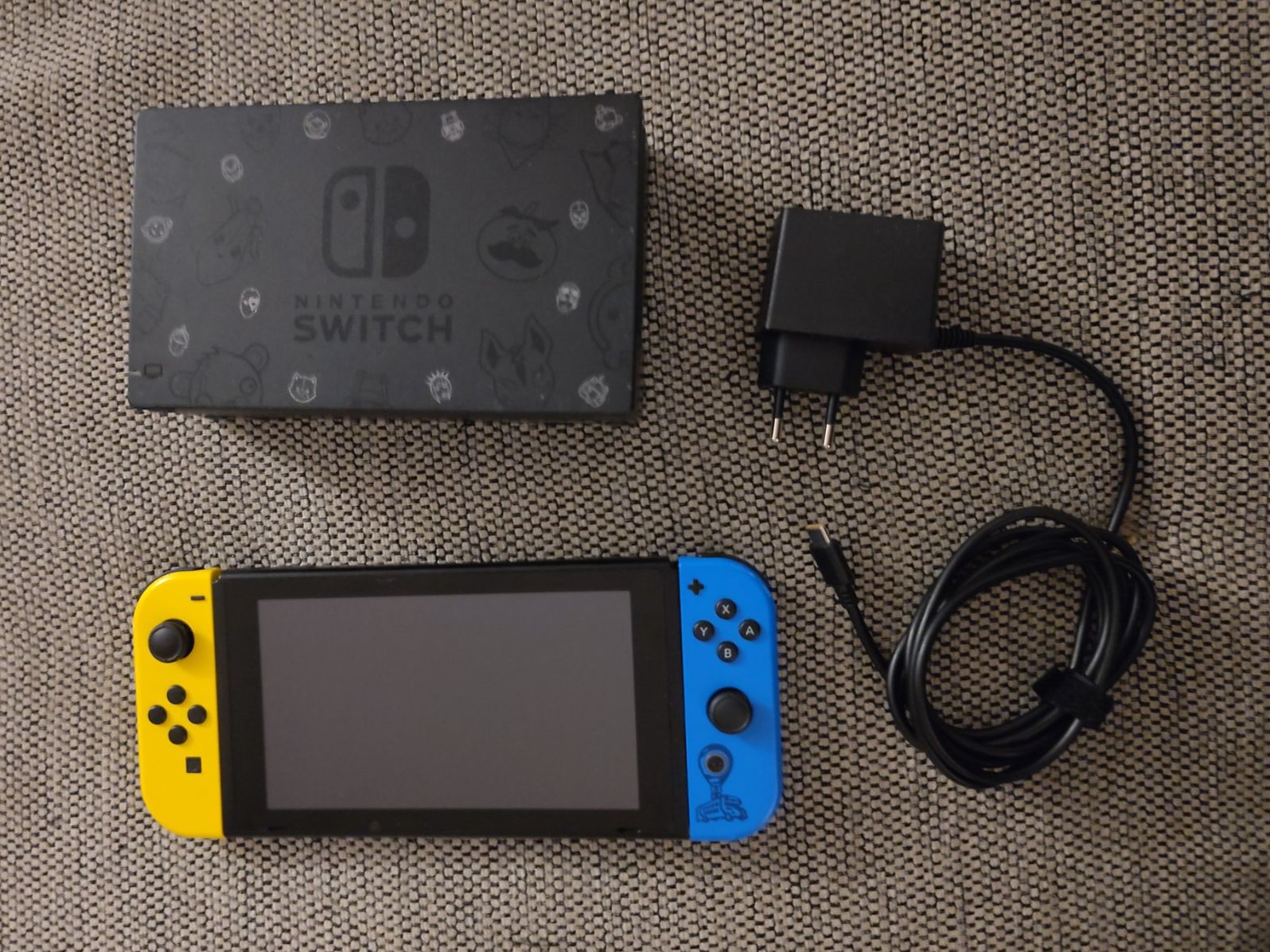 Nintendo Console: Nintendo Switch Fortnite Edition mit Dock und Netzteil – Usato da Wohlen AG venduto da gnabbr