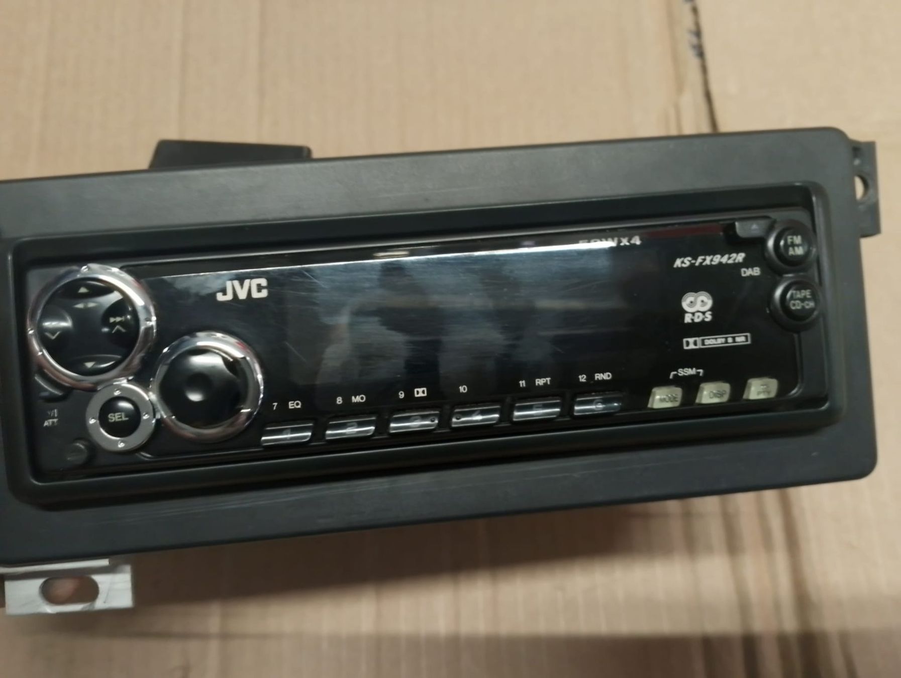JVC Radio: Radio JVC und 12fach CD Wechsler – Usato da Niedergösgen venduto da usc_tt5r 5