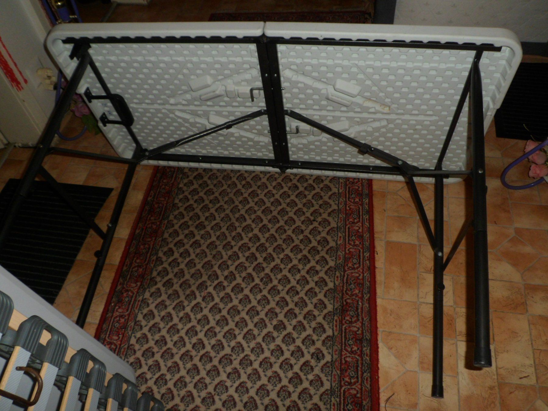 Set di tavolo e panche: Tschhunc  120.cm +60.cm( No2) – Usato da Zuchwil venduto da t.rachel 4