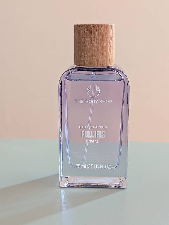 Parfum & Eau de Toilette: Parfum Full Iris The Body Shop, 75ml – Neu (gemäss Beschreibung) aus Bern von JessJako