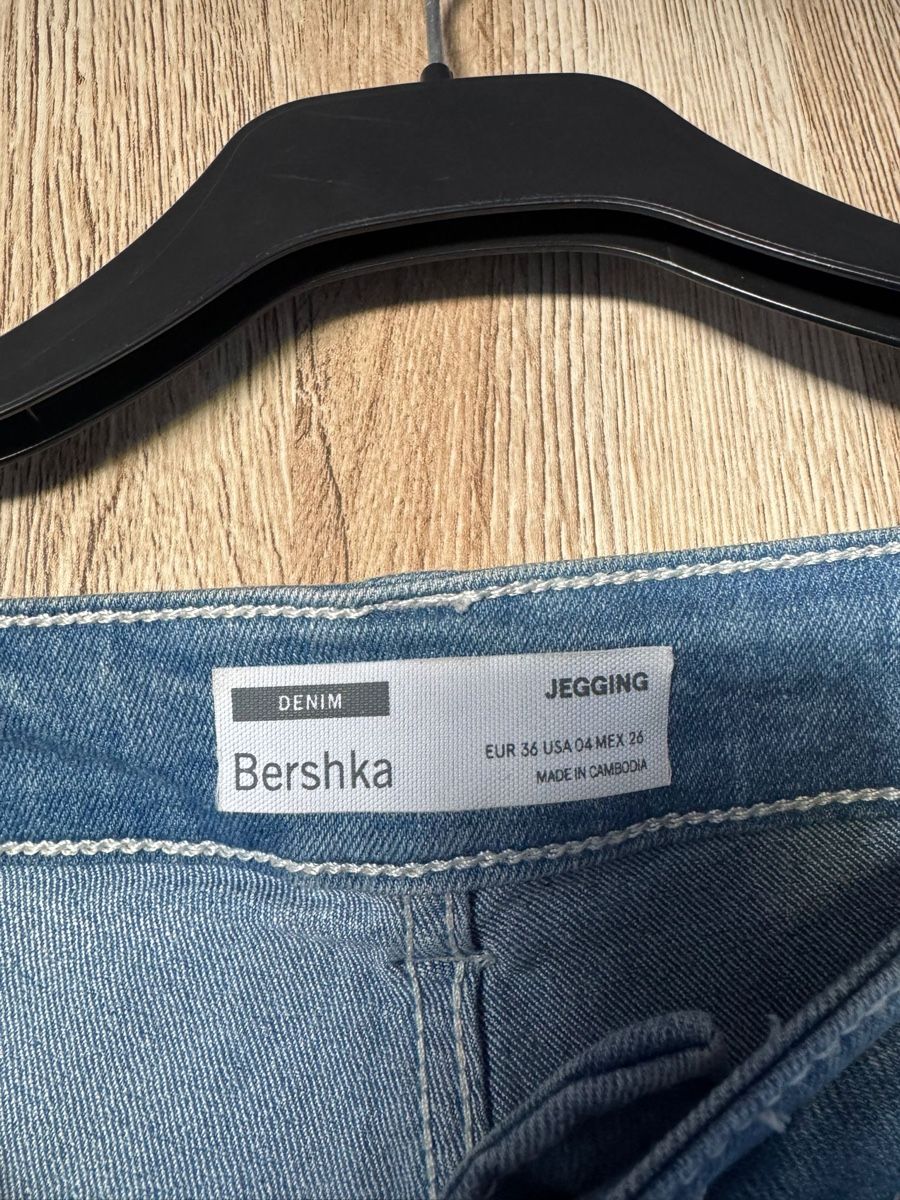 Bershka Jeans: High Waist Jegging – Nuovo (secondo la descrizione) da Oftringen venduto da mar_7f8c 1