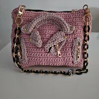 Sac à main crocheté rose poudré - Chic et original!