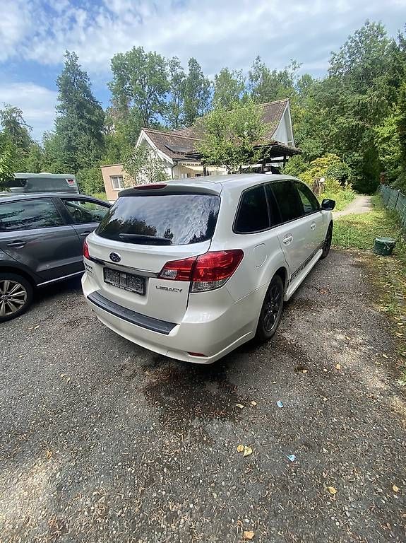 Subaru Autos: Subaru Legacy 2.0i AWD – D'occasion à Hombrechtikon par MIB2GP 3