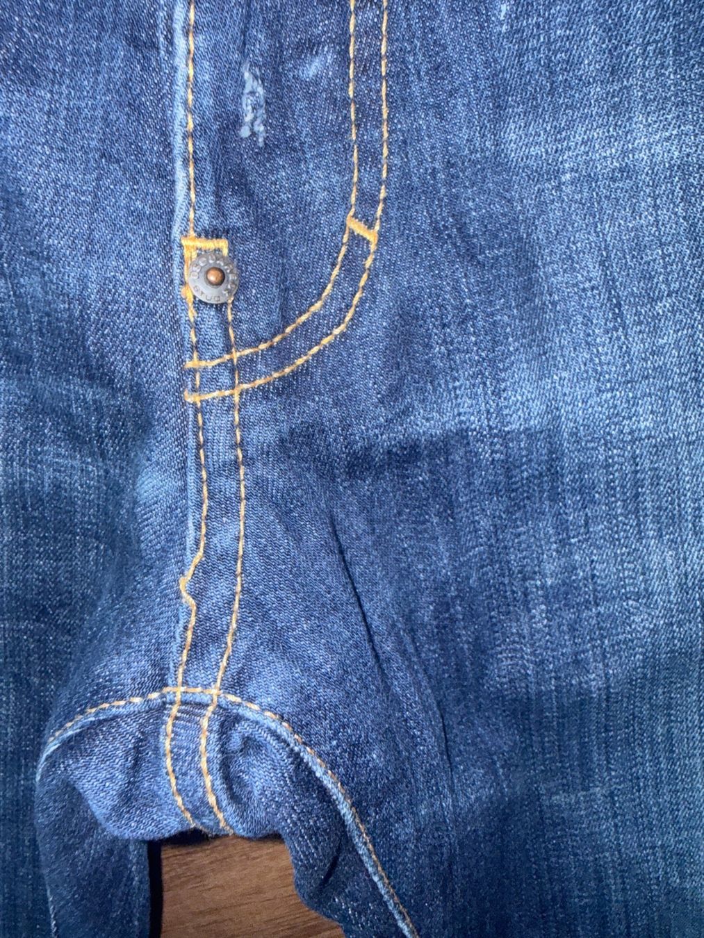 Dsquared2 Jeans: Jeans slim Dsquared2 - IT 46 – D'occasion à St-Sulpice VD par juhdu 4