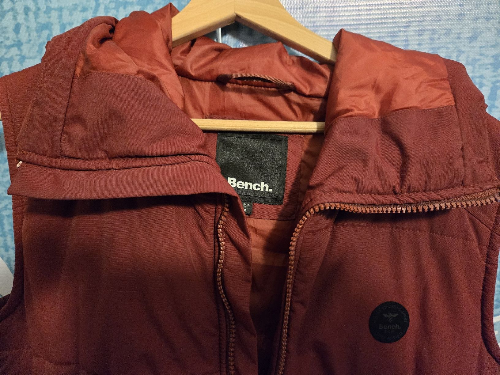 Bench Gilet & Giacche: Gilet Bench. taille M – Usato da La Chaux-de-Fonds venduto da tuoro25 2