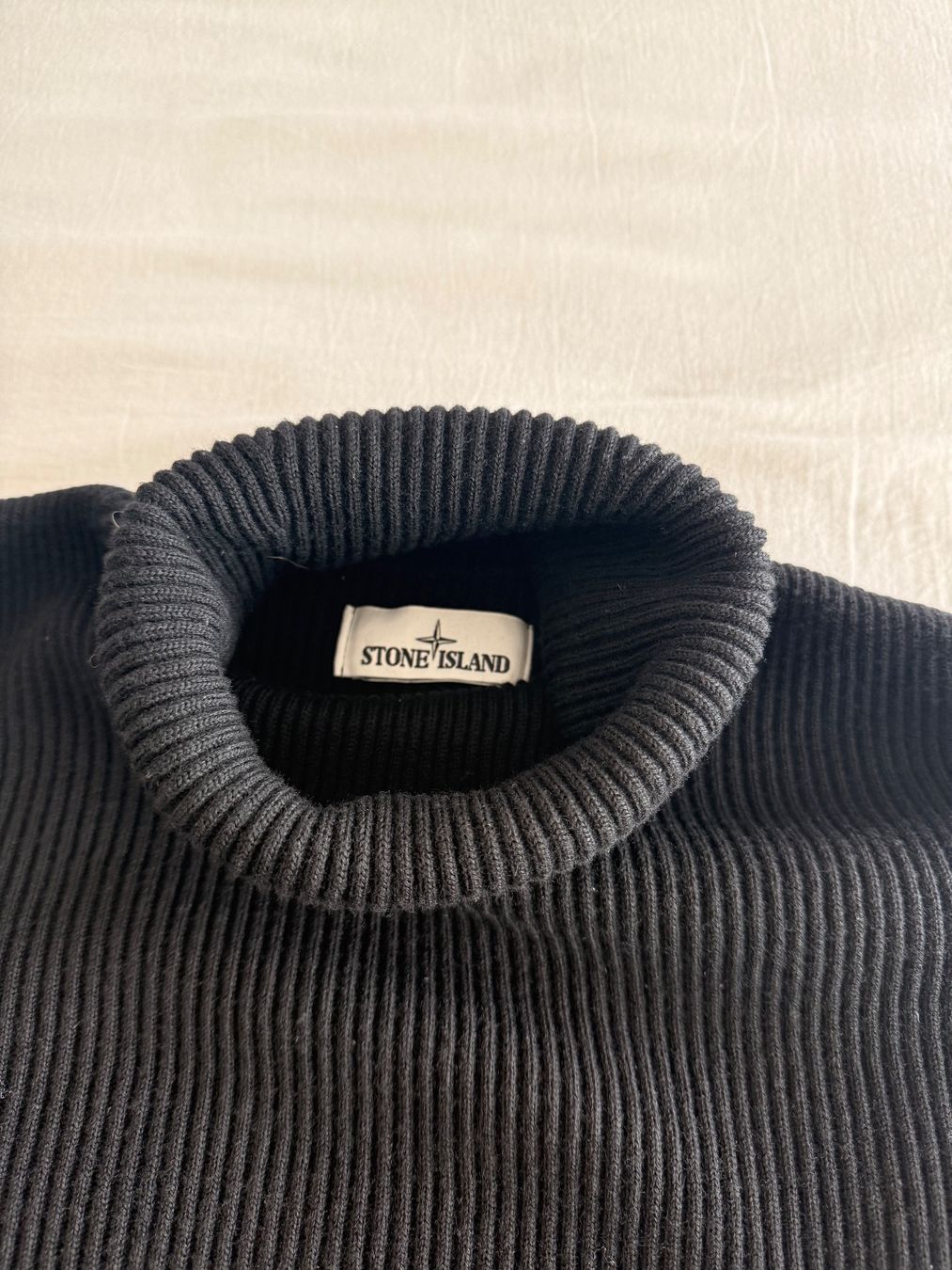 Stone Island Maglioni & Felpe: Stone Island Rollkragenpullover Schwarz Grösse L – Nuovo (secondo la descrizione) da Basel venduto da SwissBoyBasel 1