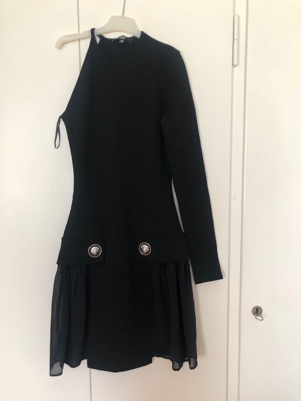 Versace Vestiti: Versace Kleid Gr 40 Neu – Nuovo (secondo la descrizione) da Zürich venduto da Herbion1