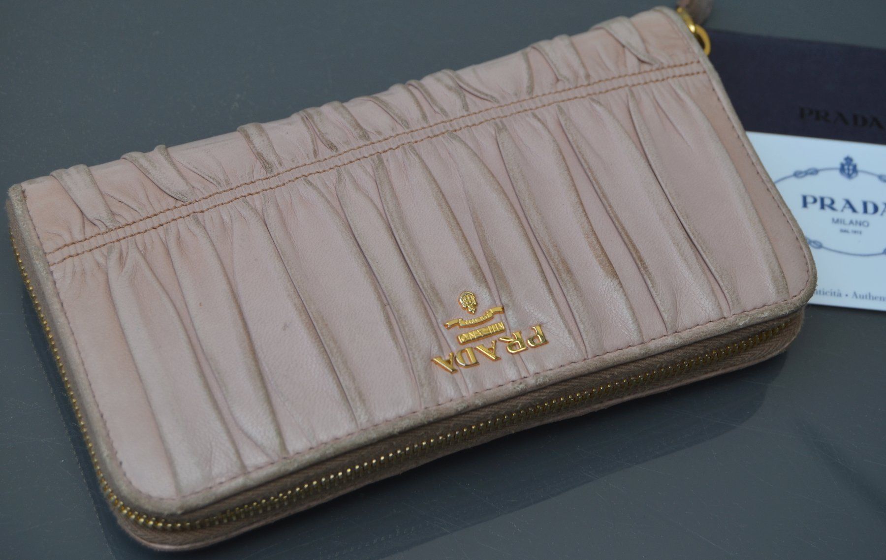 Prada Portamonete: Prada Geldbörse / Portefeuille – Usato da Collonges venduto da arashee 2