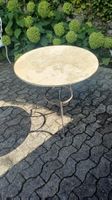 Gartentisch mit Steinplatte