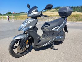 Kymco New Agility 125 Roller Scooter A1 jg. 2018 Topcase