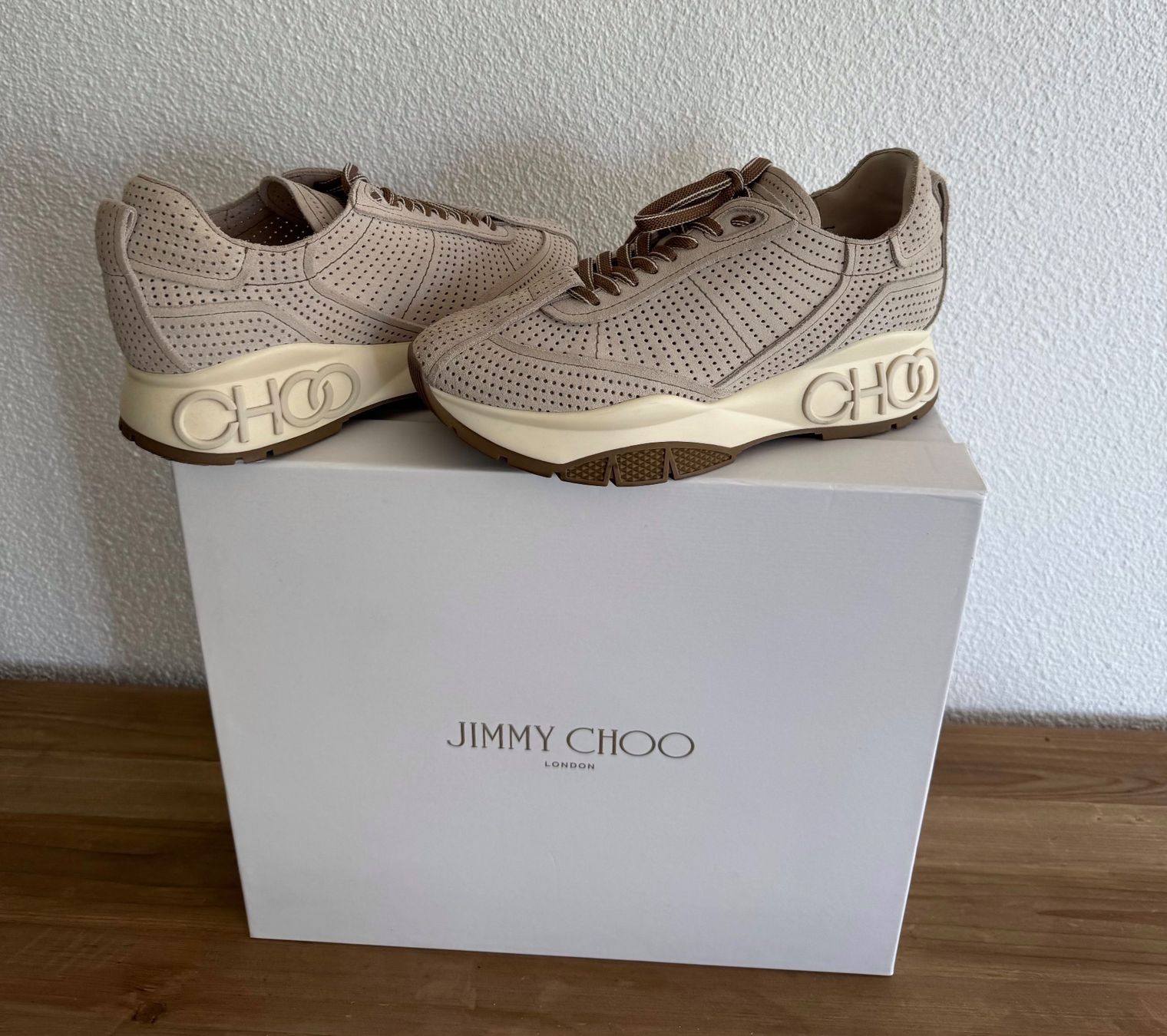 Jimmy Choo Damenschuhe: Jimmy Choo Sneaker Raine Leder Gr. 38 – Neu (gemäss Beschreibung) aus Dänikon ZH von rh7_xmx2