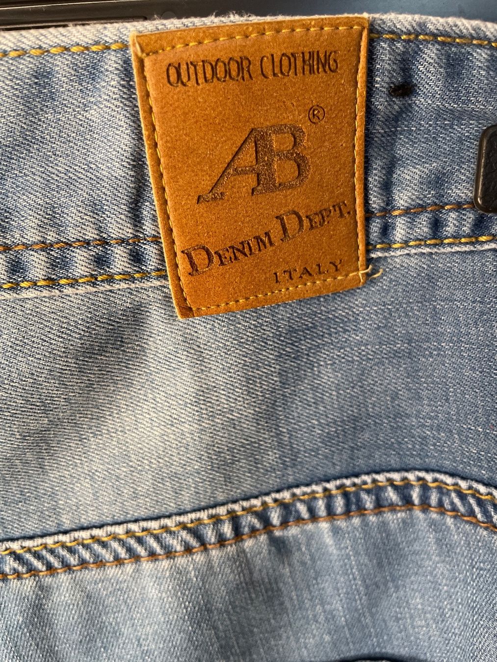 Jeans: Kurze Hose Jeans Allen & Brown – Gebraucht aus Capolago von LA.BOTTEGA 2