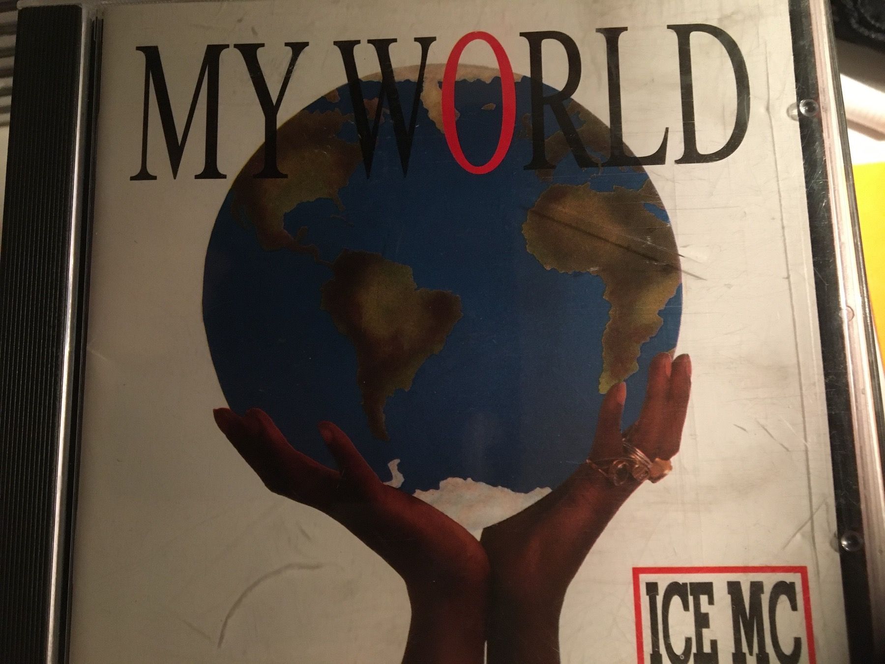 CD: My World – Usato da Arth venduto da Vrecam51
