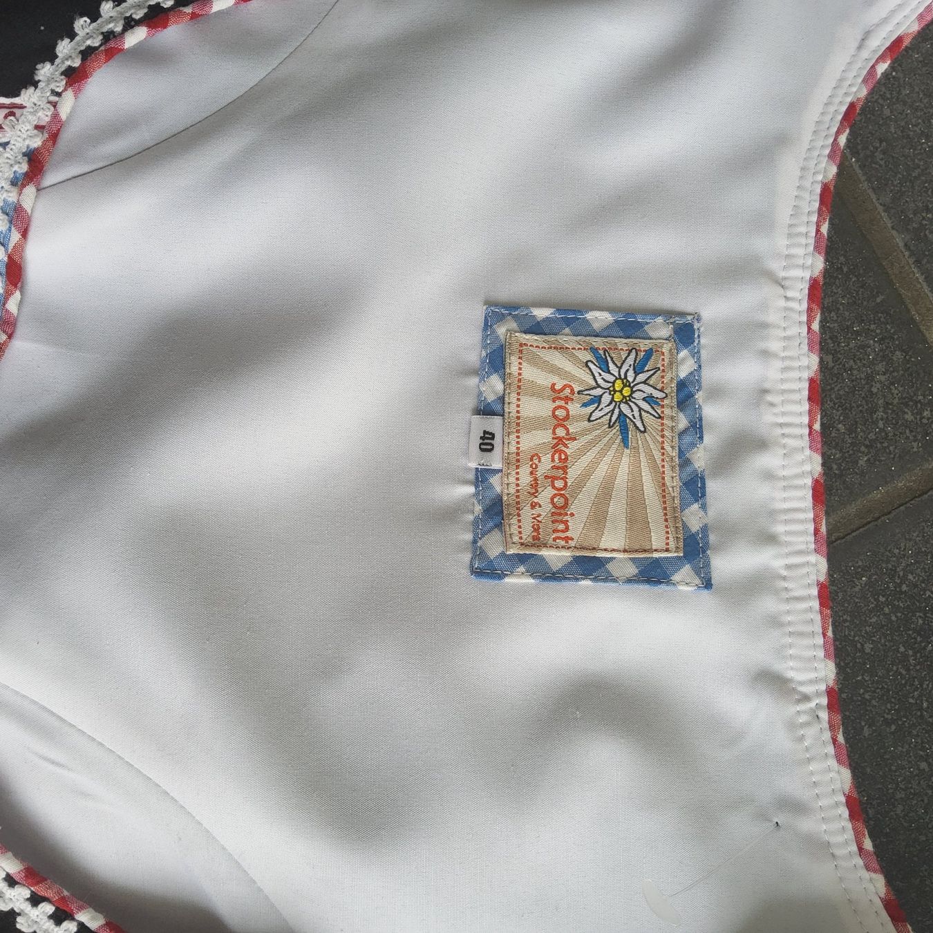 Jupes: Dirndl Stockerpoint Grösse 40 – D'occasion à Diegten par ayla2009 2
