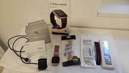 Fitbit Versa 2 Smartwatch mit Zubehör
