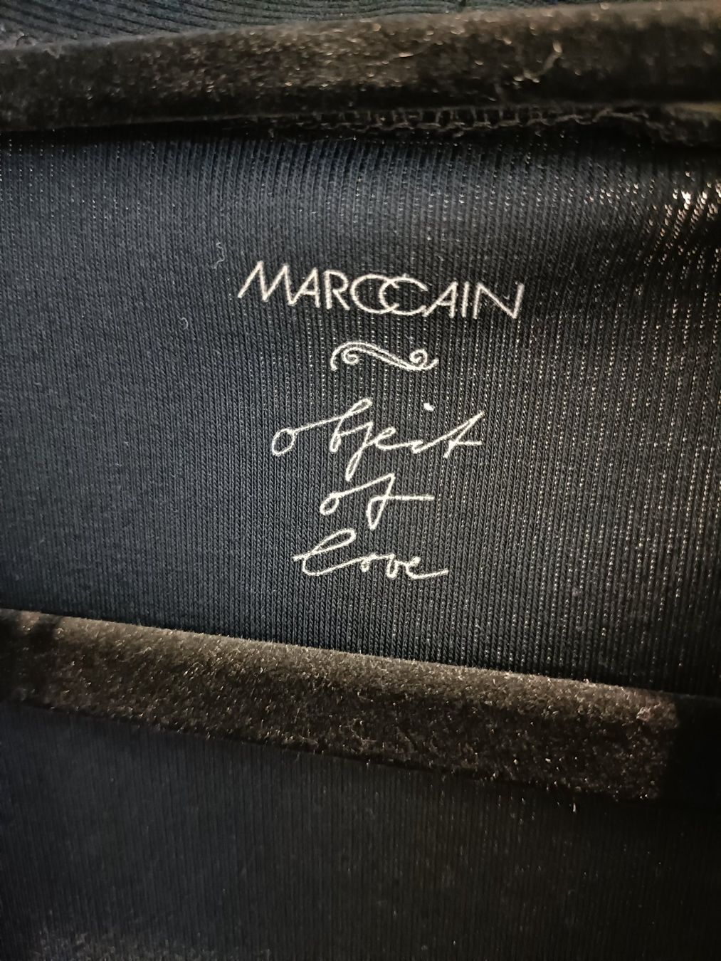 Marc Cain Jacken: Marc Cain Strickjacke, schwarz, Top Zustand – Gebraucht aus Zollikofen von Proseco 1