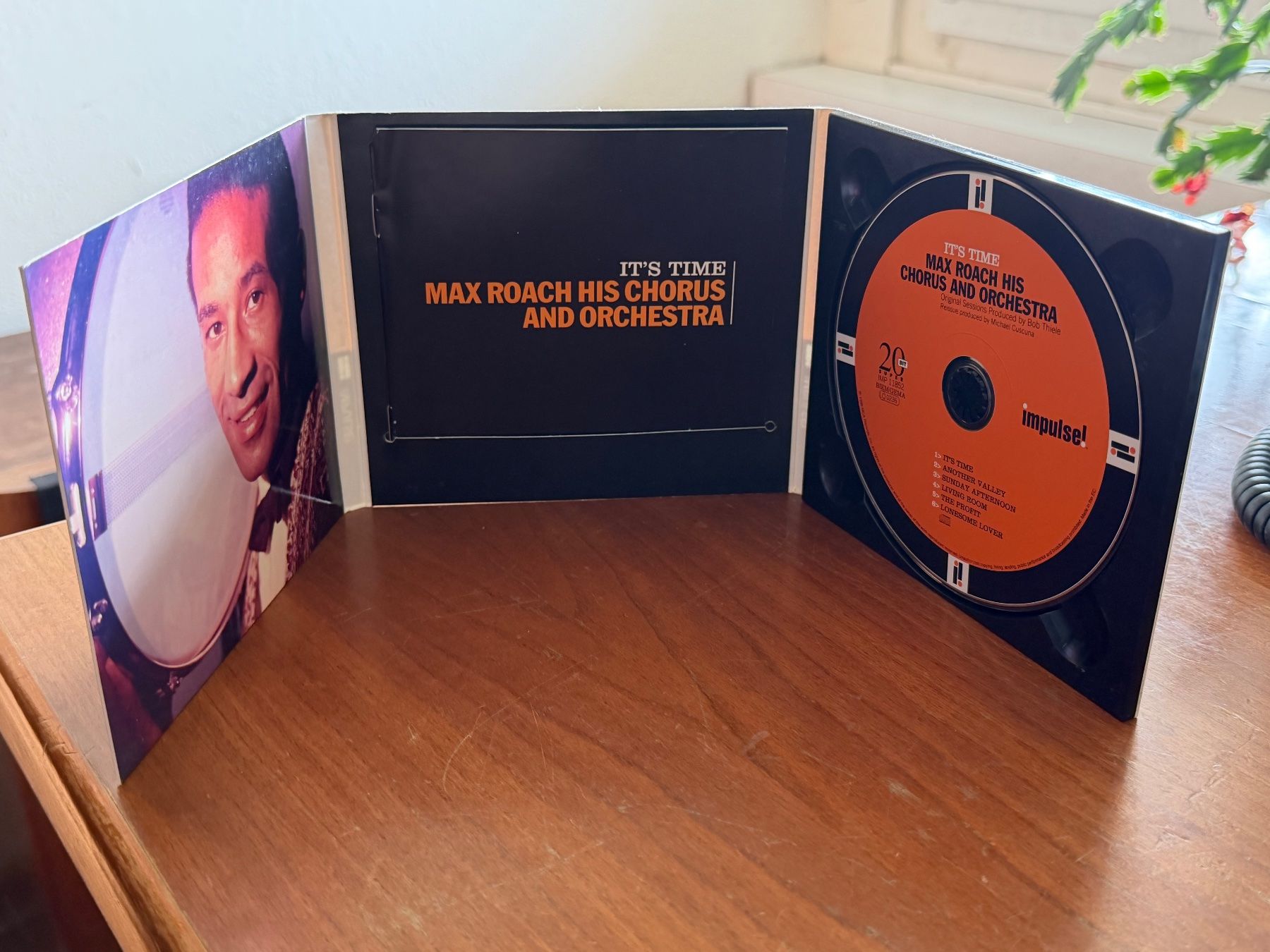 CD: Max Roach His Chorus And Orchestra - It's Time - KA02AS – Usato da Küsnacht ZH venduto da JazzRecords 3
