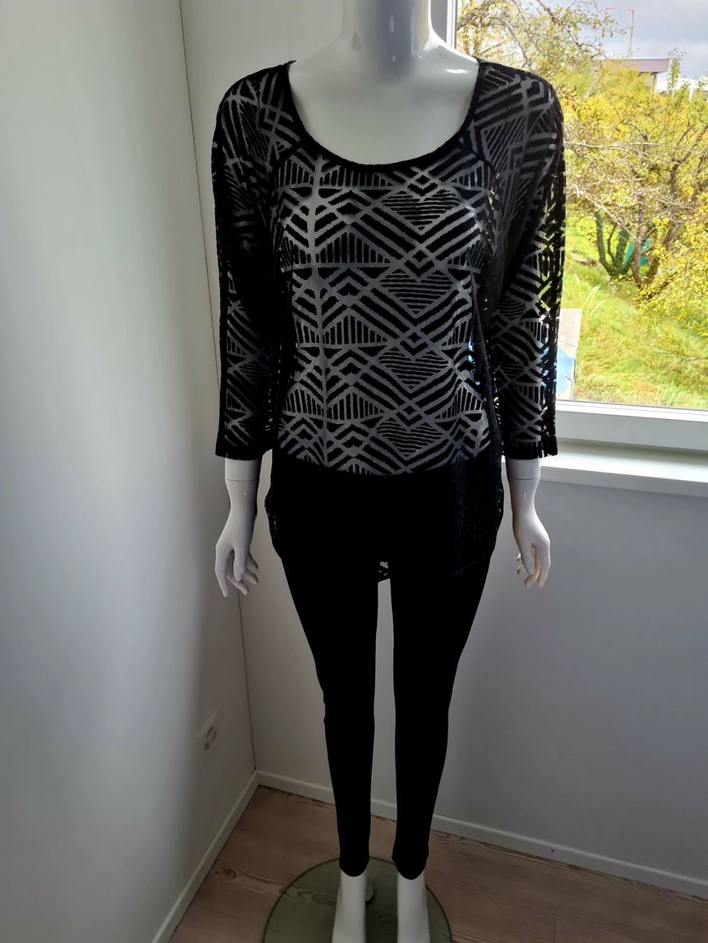 Maglioni & Felpe: Shirt / Pulli – Usato da Schaffhausen venduto da Catboot01 1