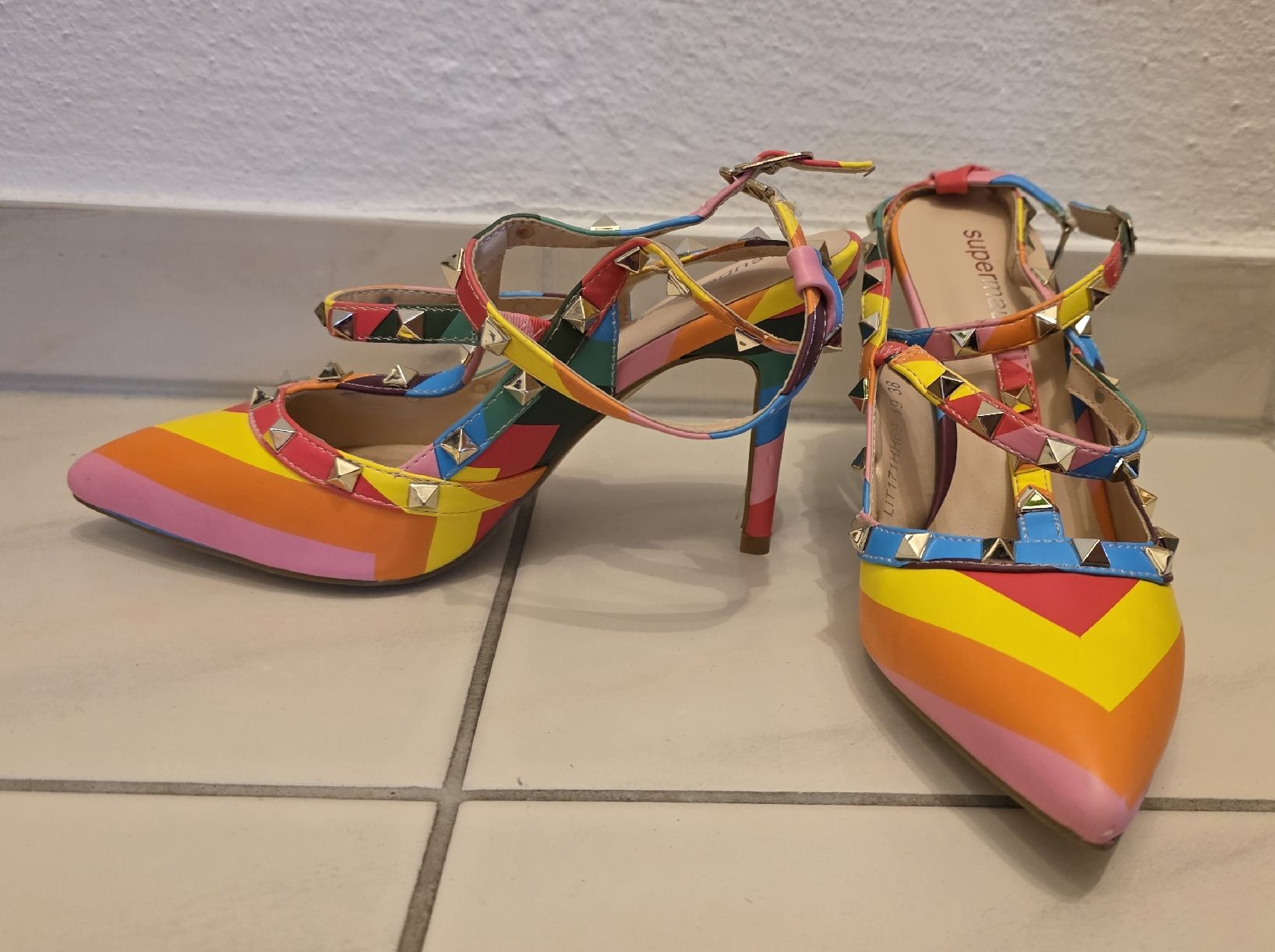Scarpe da donna: Farbige Heels von Super Mauro – Usato da Effingen venduto da coc_7c9b