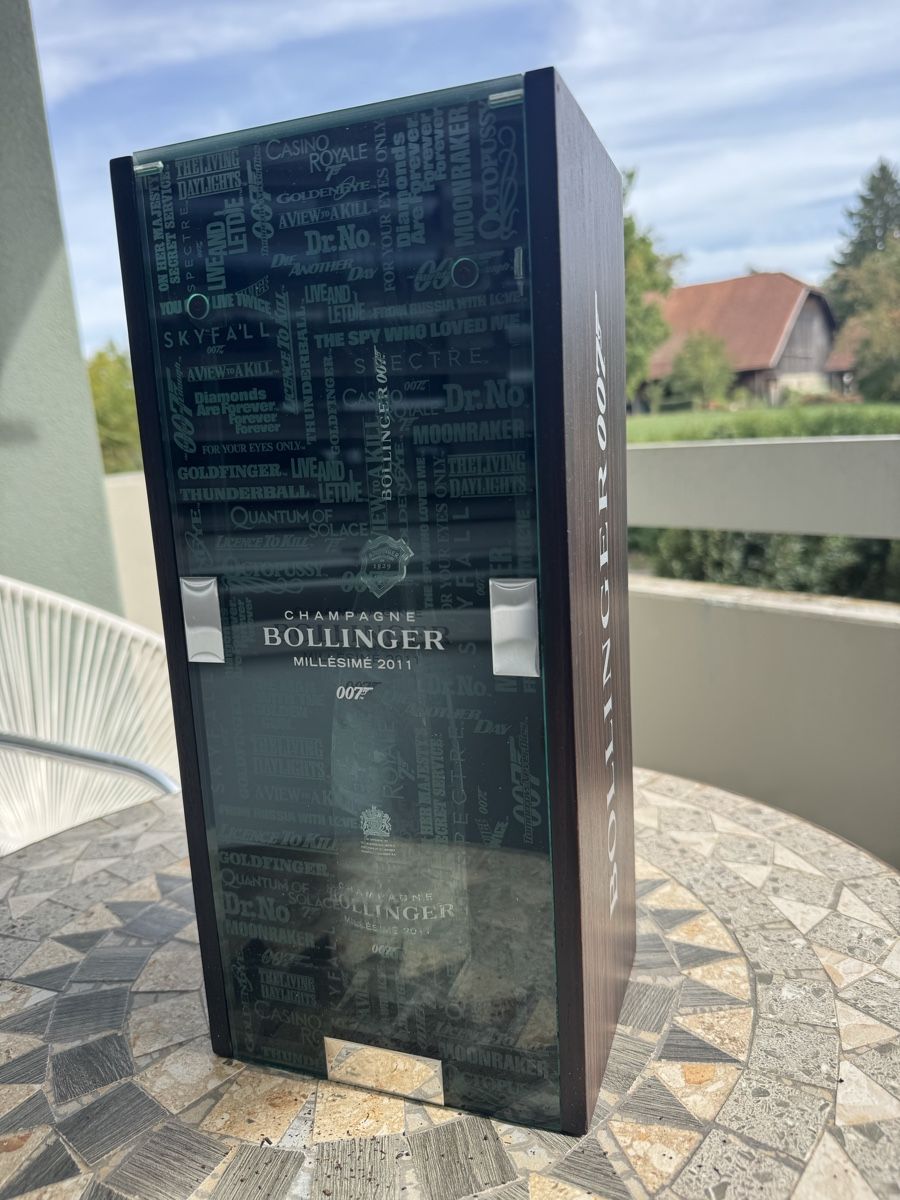 Vins: Bollinger Champagner extra brut 007 limited edition – Neuf (Voir description) à Kloten par Boltmaster 1