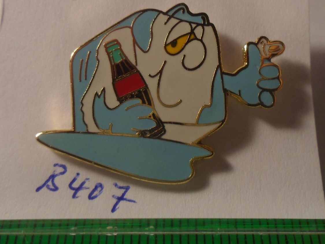 Coca-Cola Placchette & Badge: 1 Coca Cola Eiswürfel Pin (B408) – Usato da Winterthur venduto da Beli2000