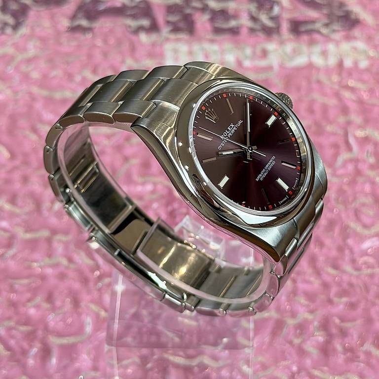 Montres: Rolex Oyster Perpetual "Grape" 39mm 114300 – D'occasion à Genève par minty.watches 2