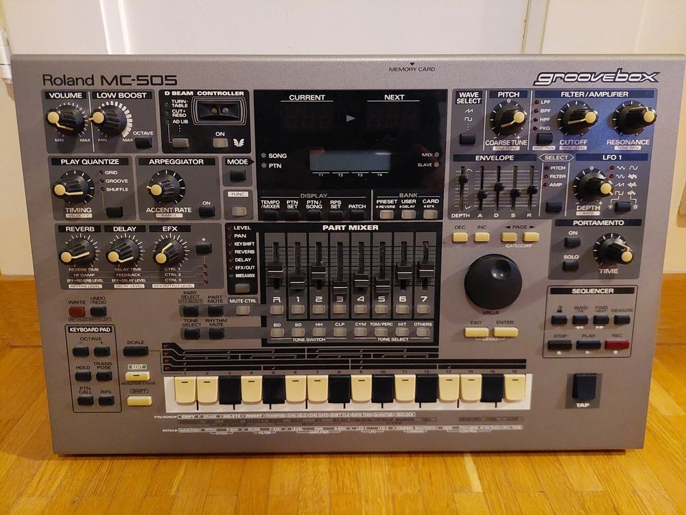 Roland MC-505 Groovebox (Gebraucht) in Bern für CHF 345 – nur Abholung ...