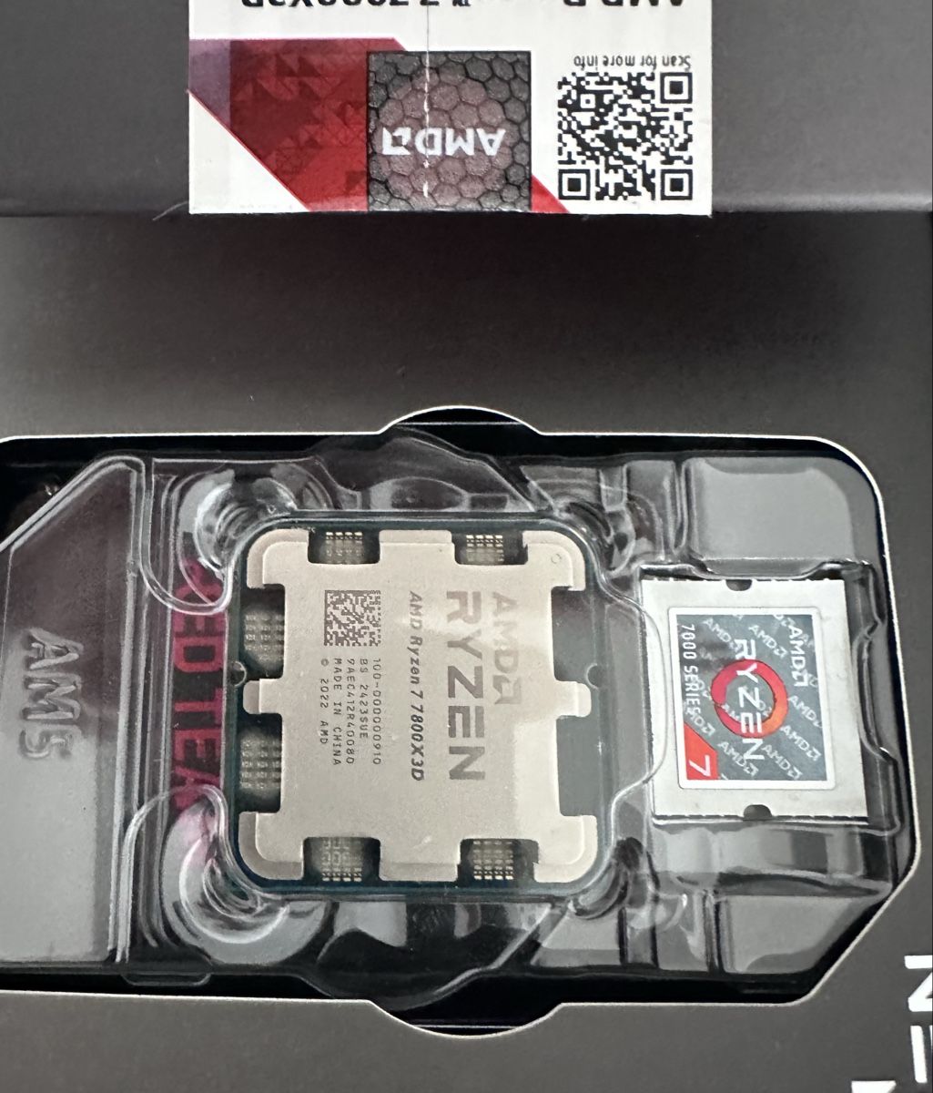 Amd Composants électroniques: Ryzen 7 7800X3D – D'occasion à Lausanne par aim_d2z2 2