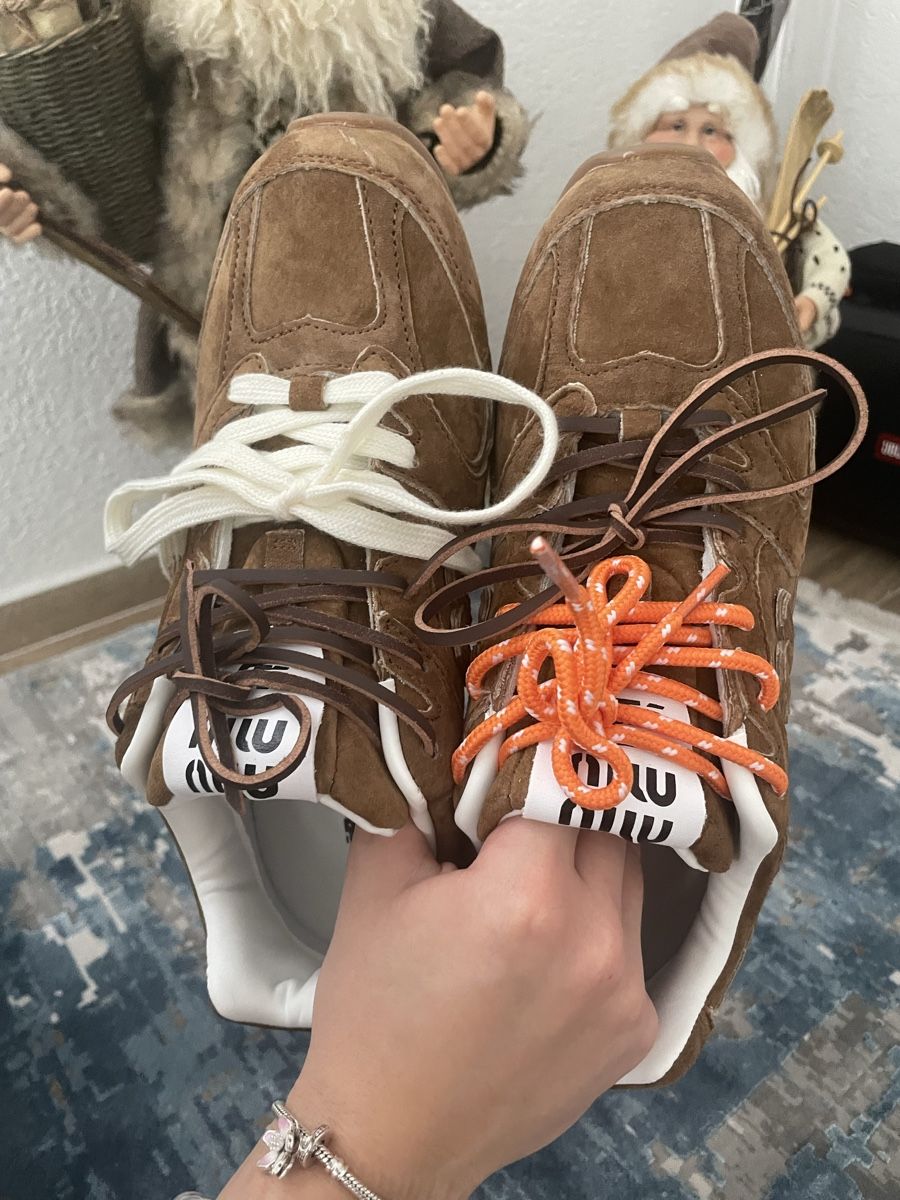 Scarpe da uomo: Miu Miu & NB Sneakers – Nuovo (secondo la descrizione) da Wattwil venduto da BL0NDA 1