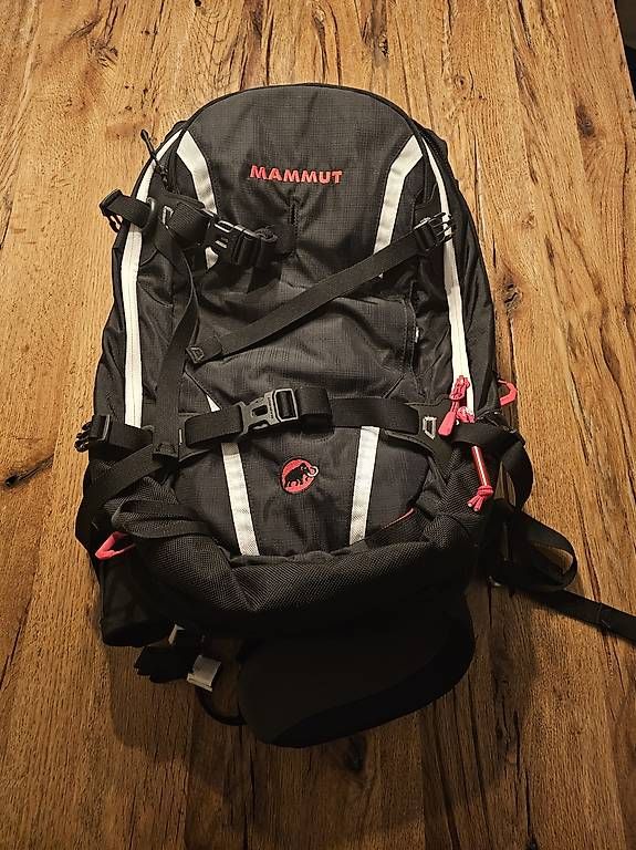Mammut Zaini: Mammut Airbag Ride 22 – Usato da engelberg venduto da hyperpiper 3