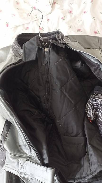 Costumes, combinaisons de sport et fonctionnelles: Combi cuir  – D'occasion à Port par joojoo30 3