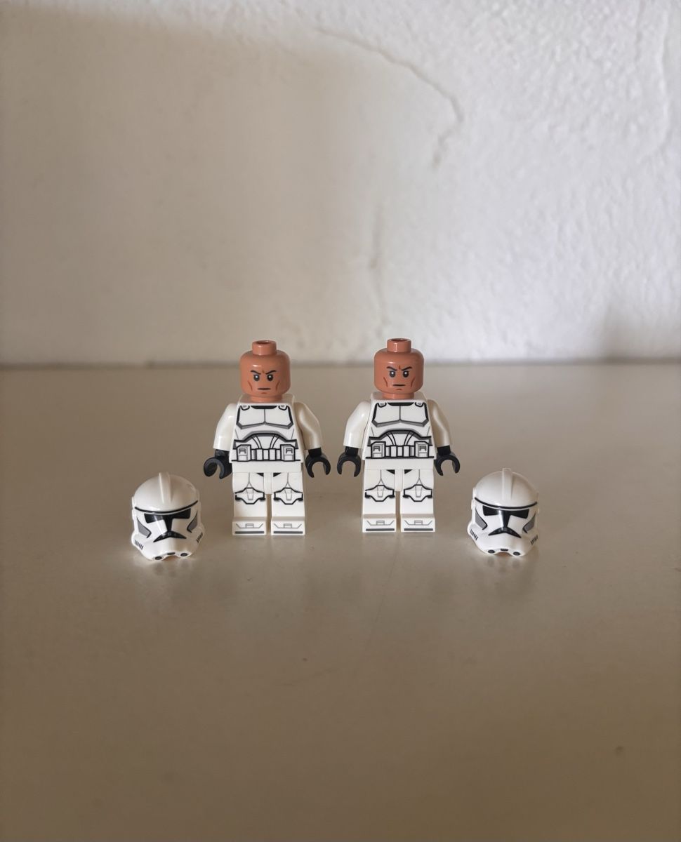 Lego Statuette: Clone Trooper Minifigure in Phase 2 Armor – Usato da Sissach venduto da Geopatral