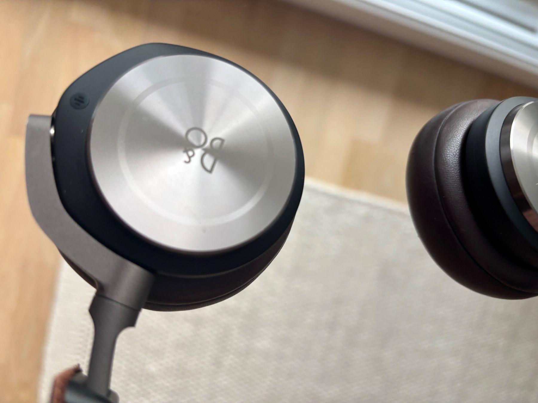 Bang & Olufsen Cuffie: Bang & Olufsen Beoplay H8 Bluetooth ANC Kopfhörer – Usato da Geroldswil venduto da ele_7hkp 7
