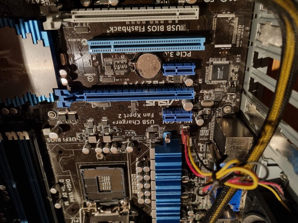 Asus P8Z77-V | Kaufen auf Ricardo